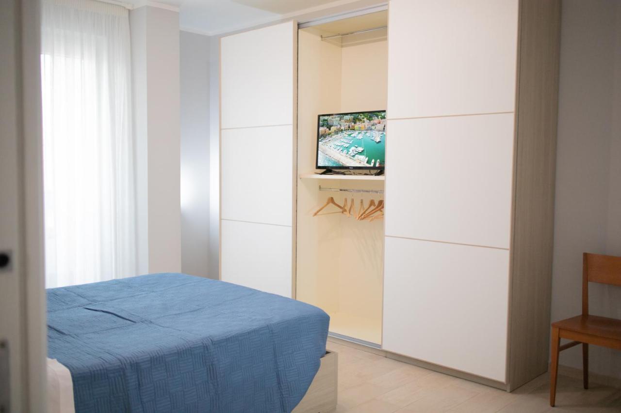 E-Twelve Apartment Наполи Екстериор снимка