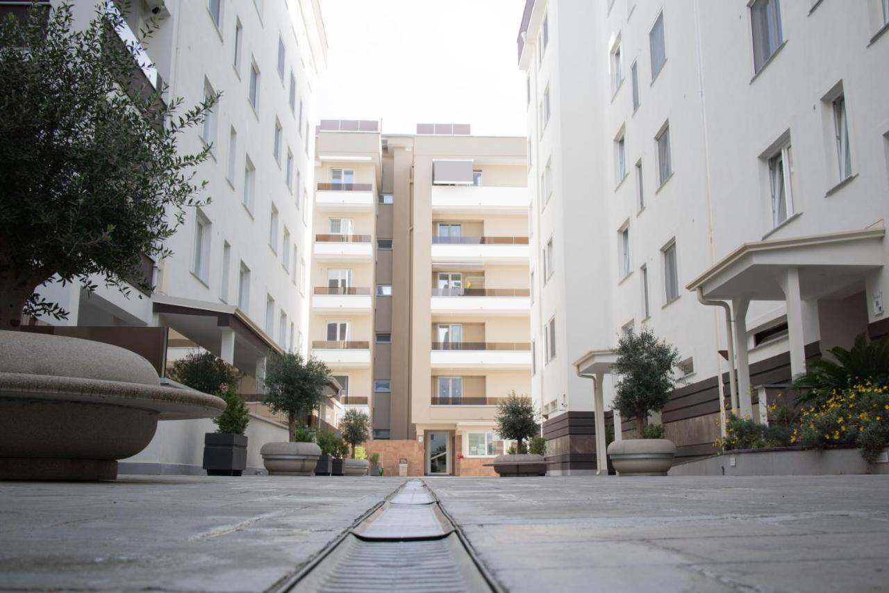 E-Twelve Apartment Наполи Екстериор снимка