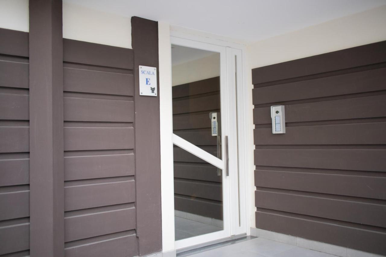 E-Twelve Apartment Наполи Екстериор снимка