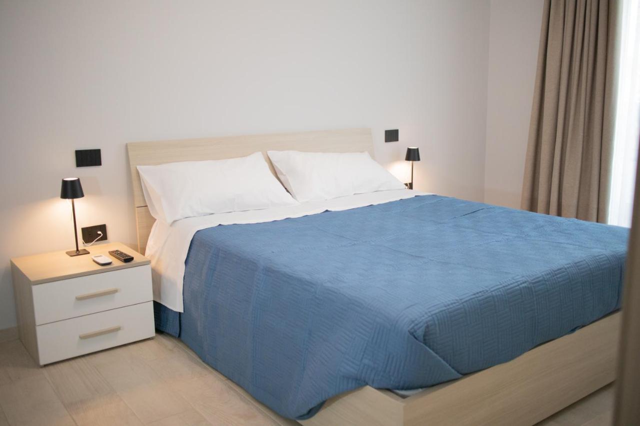 E-Twelve Apartment Наполи Екстериор снимка