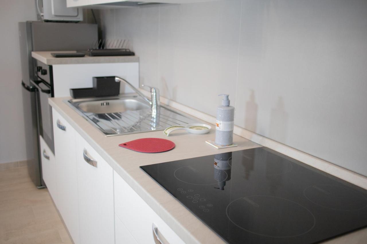 E-Twelve Apartment Наполи Екстериор снимка