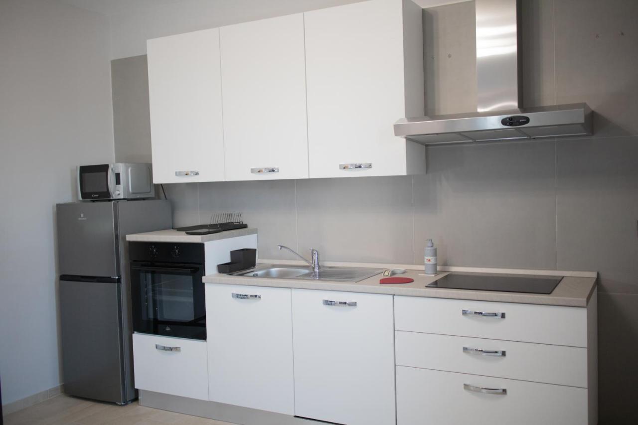 E-Twelve Apartment Наполи Екстериор снимка